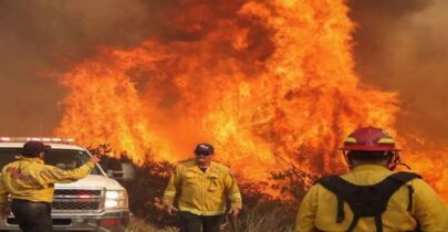 USA wildfire destruction