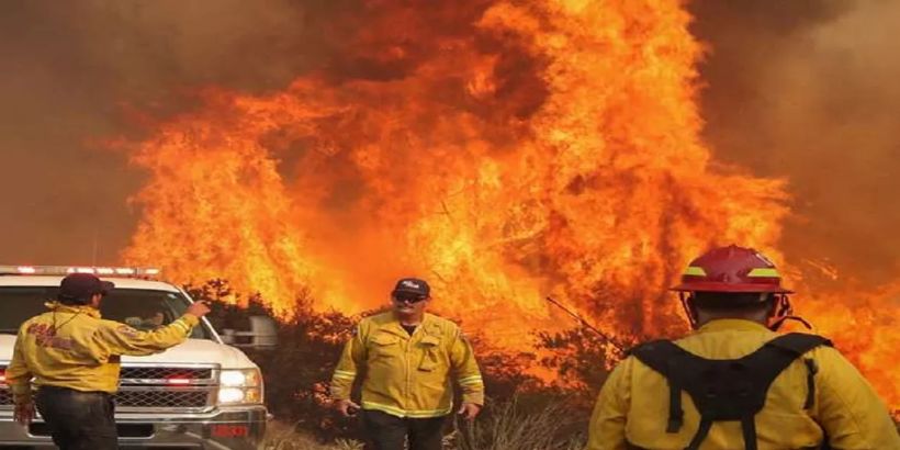 USA wildfire destruction