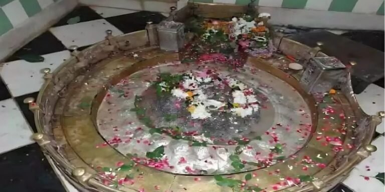 Mystery of the Split Shivling – Ancient Mythological Story