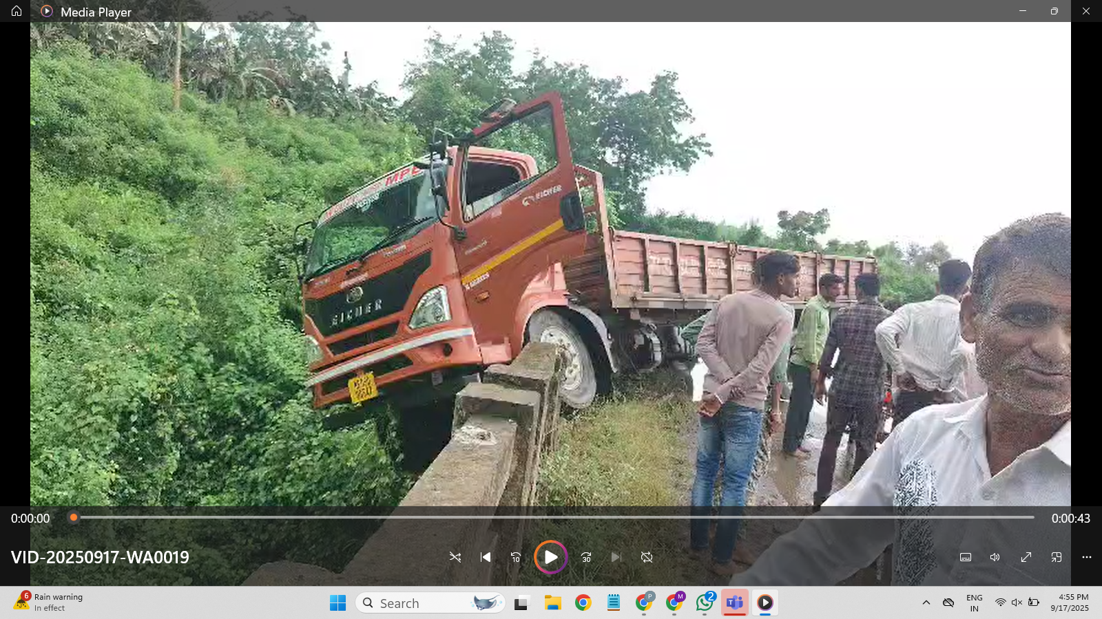 नेपानगर में बड़ा हादसा टला