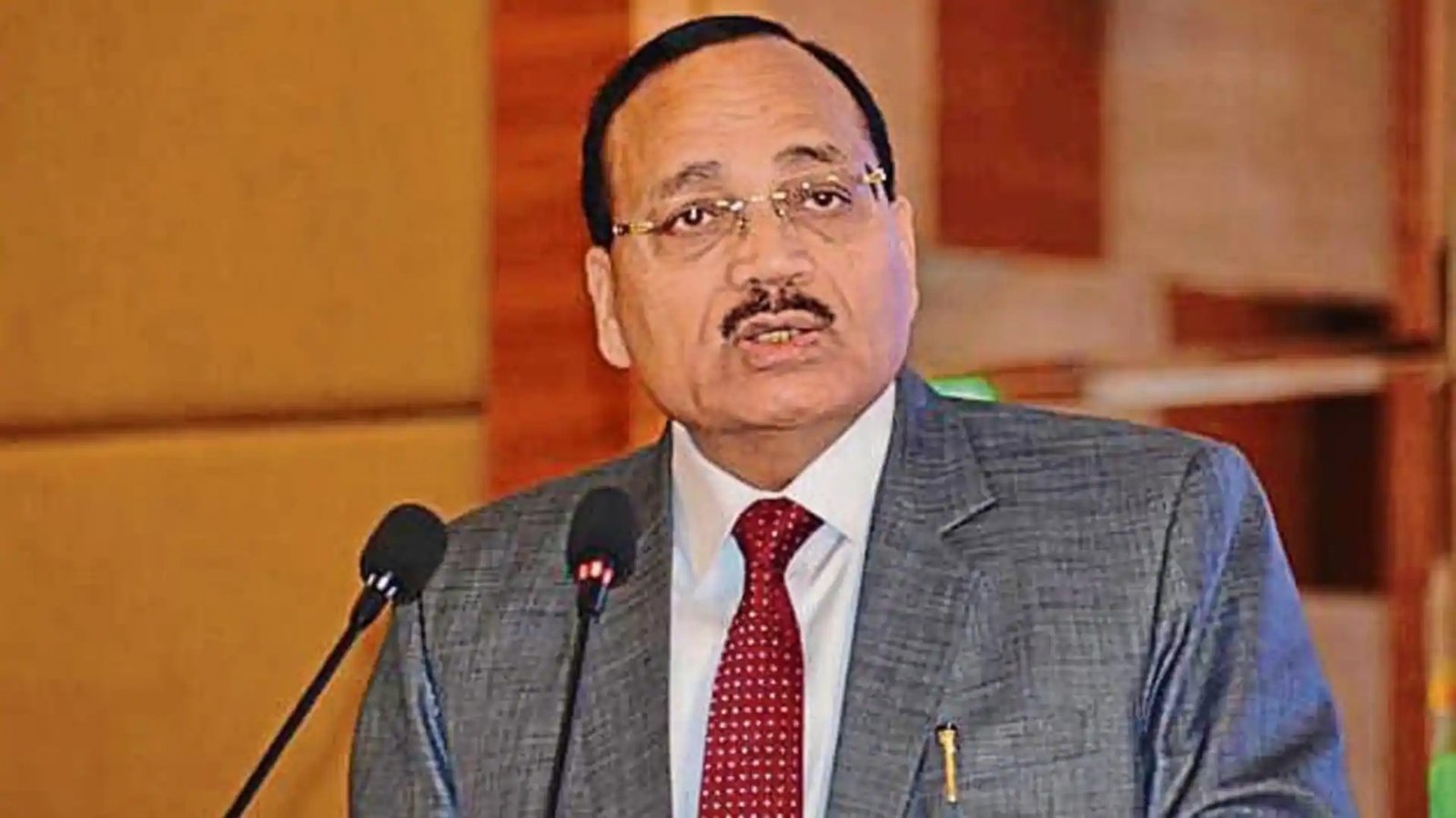 जस्टिस सुर्यकांत होंगे देश के अगले मुख्य न्यायधिश, राष्ट्रपति ने लगाई मुहर