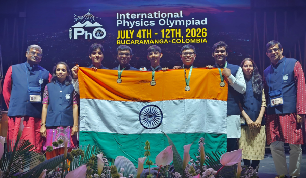 इंटरनेशनल फिजिक्स ओलंपियाड 2026 में भारत का ऐतिहासिक प्रदर्शन, सभी पांच छात्रों ने जीते स्वर्ण पदक; प्रधानमंत्री मोदी ने दी बधाई
