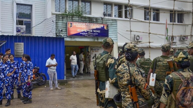 बारुईपुर बलात्कार-हत्या मामला: पश्चिम बंगाल पुलिस ने जांच तेज की; झोपड़ी को संभावित अपराध स्थल के रूप में जांचा जा रहा है